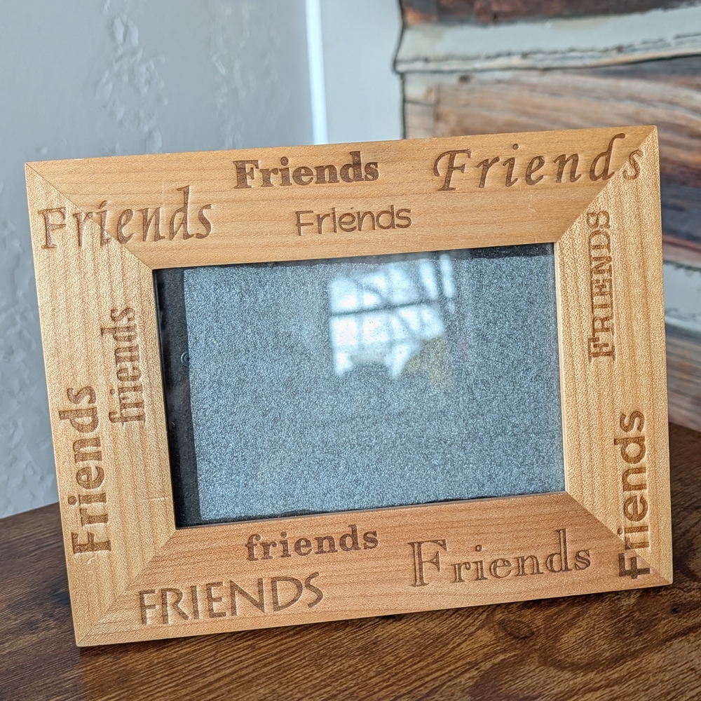 Wooden Friends Photo Frame 4x6"